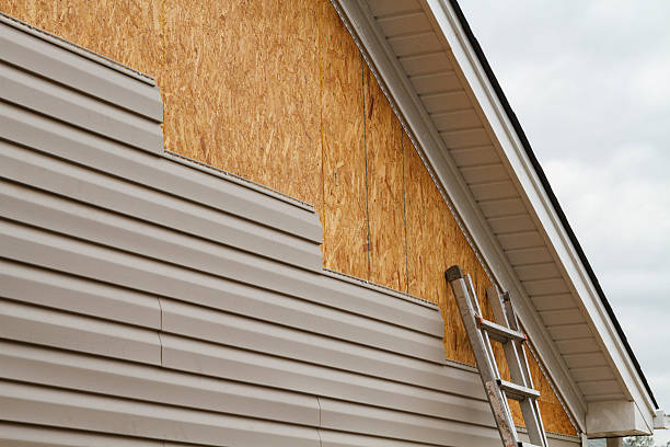Professional Emergency Siding Repair technician working in Pleasantville, NJ
